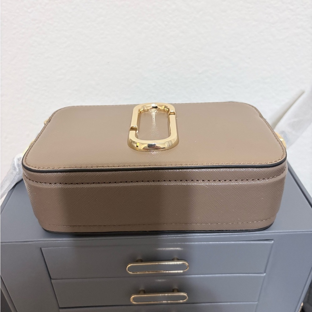 Marc Jacobs Taupe Camera Crossbody Bag with Gold Accents - Picture 4 of 5